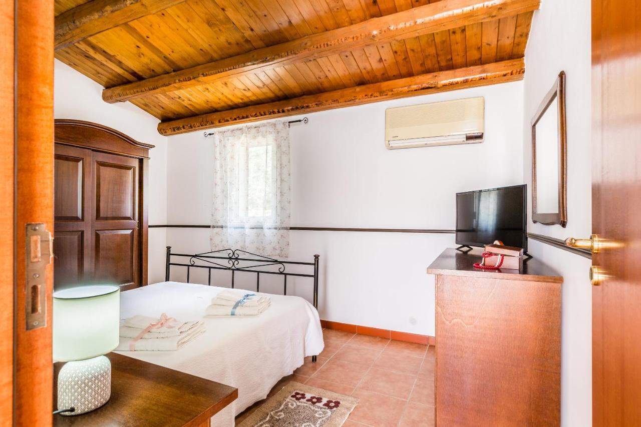 Villa Degli Ulivi Авола Екстериор снимка