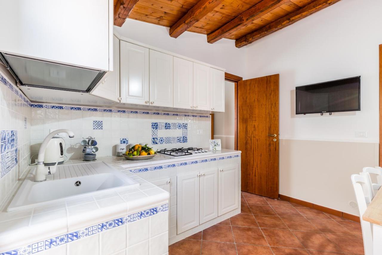 Villa Degli Ulivi Авола Екстериор снимка