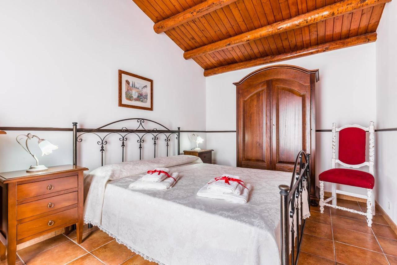 Villa Degli Ulivi Авола Екстериор снимка