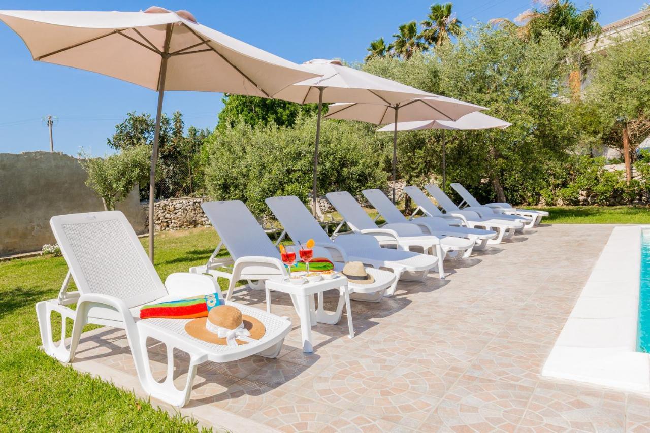 Villa Degli Ulivi Авола Екстериор снимка