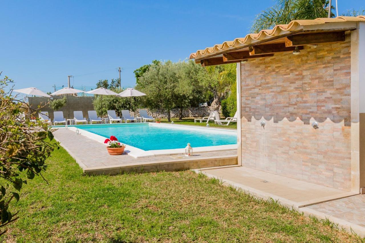 Villa Degli Ulivi Авола Екстериор снимка