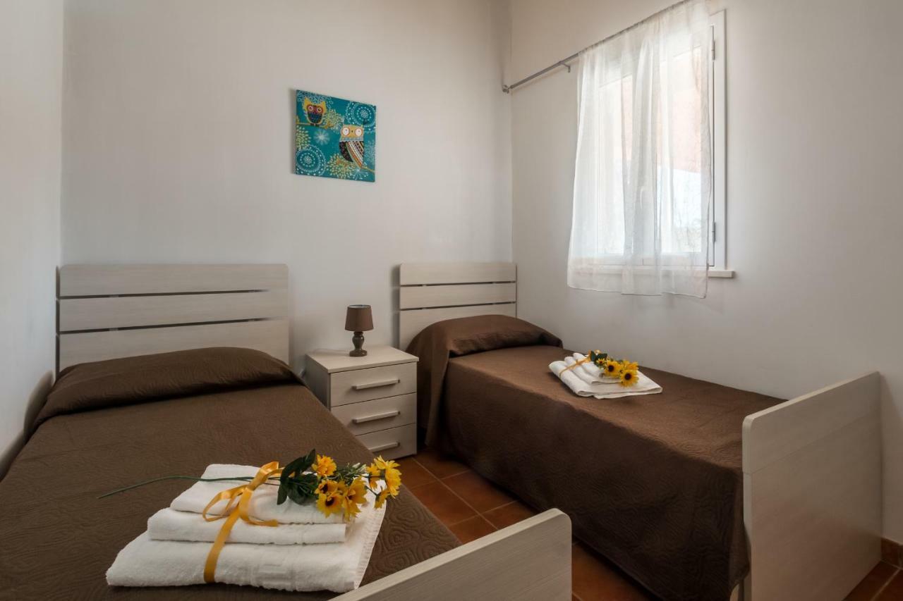 Villa Degli Ulivi Авола Екстериор снимка